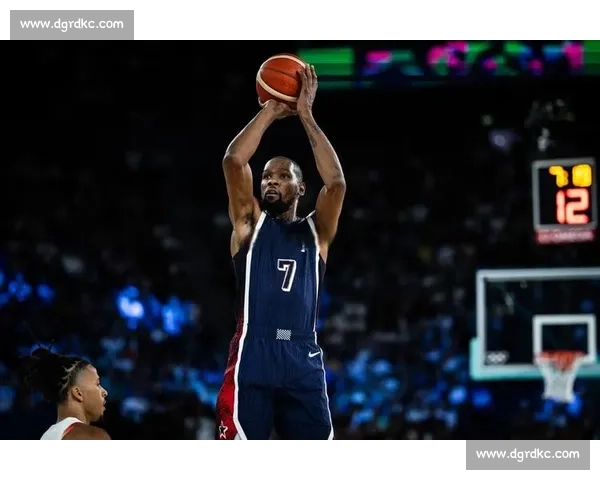 阿里纳斯评 90 后十大球星：约基奇库里上榜，杜兰特力压奥拉朱旺引争议