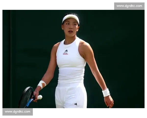 温网首日中国双星命运迥异：王欣瑜强势晋级，郑钦文止步首轮