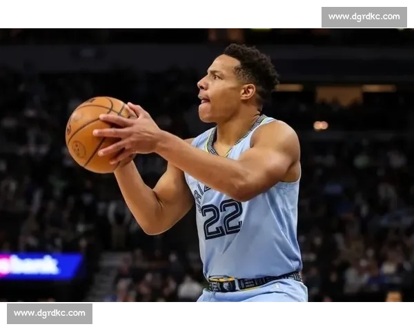 短臂神射手！杜林盛赞贝恩为顶级得分手